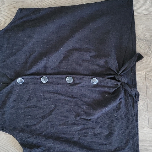 Old navy button tie tank - Picture 2 of 3